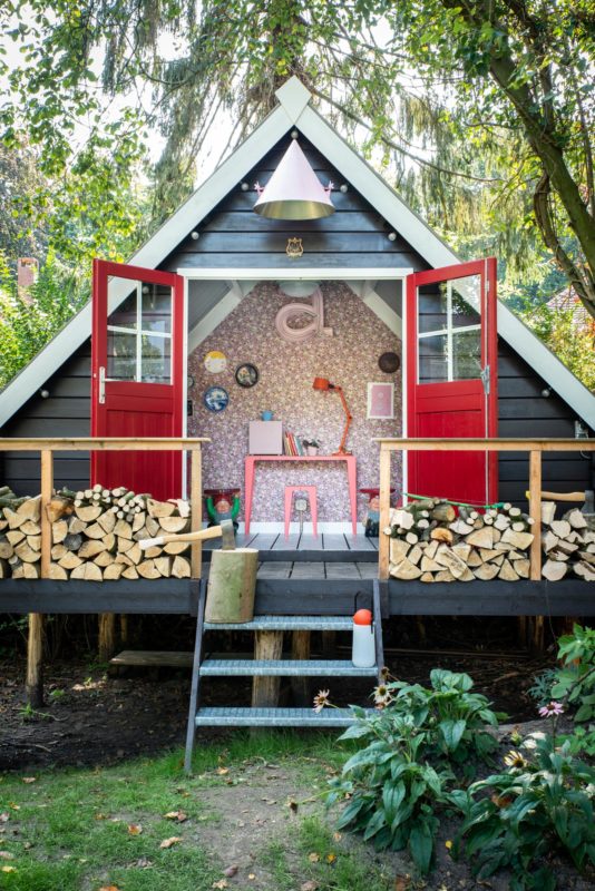 a-frame cabin guesthouse